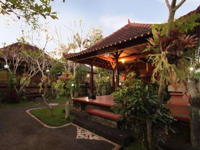 Omah d´Taman by EPS