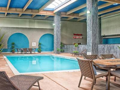 Holiday Inn Niagara Falls