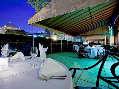 Wyndham Pittsburgh University Center