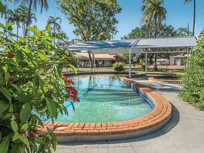 Contour Hotel Katherin 