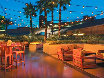 The Signature at Mgm Grand