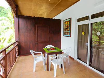 Takamaka Green Village