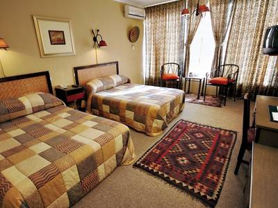 Anew Hotel Hluhluwe & Safaris