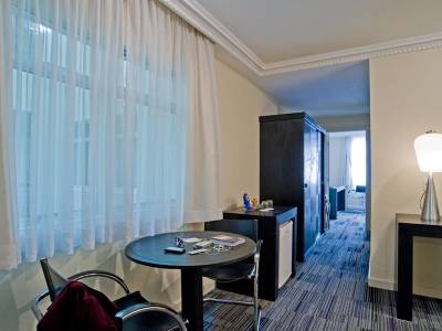 Slaviero Conceptual Rockefeller (Foto)