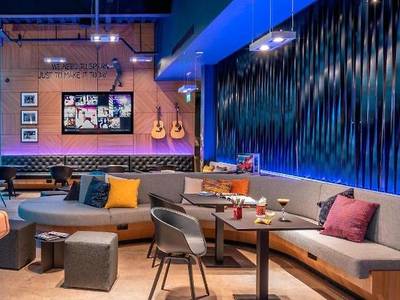Moxy Glasgow Merchant City