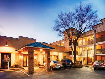 Best Western Savannah Historic District