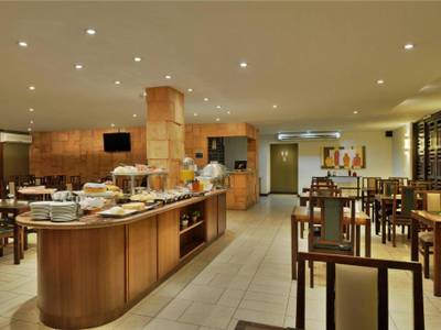 Hotel Deville Express Cascavel
