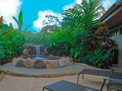 Volcano Lodge & Springs