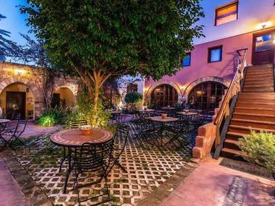 Avalon Boutique Hotel