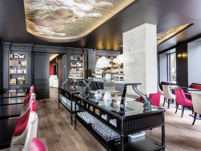 Hotel La Comtesse Paris Tour Eiffel