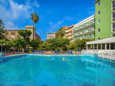 Carlton International